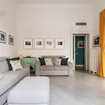 Bilocale Pergolesi 아파트